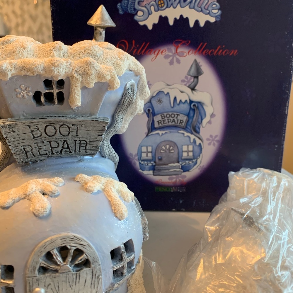 Snowville Light Up Boot repair collectible